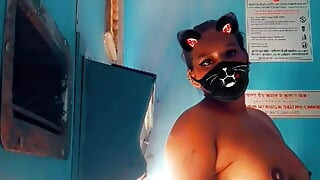 💦TRAIN TOILET TAMIL BHABHI Tamil housewife cowgirl Jennifer fuck very hard