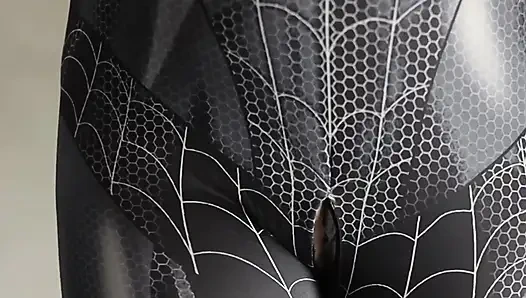 CEWEK INDO COSPLAY SPIDERMAN , LAGI NYOBAIN COSTUMNYA MALAH DI ENTOT SAMPAI  KELUAR DI MEMEK