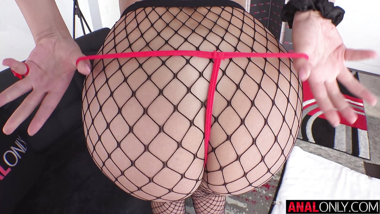 ANAL SAMO Scarlett Alexis uvek ima svoj put