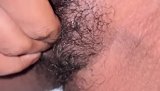 Stiefbruster masturbiert ihre geile kleine dünne stiefschwester