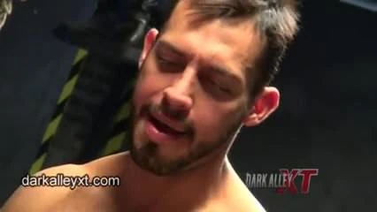 Viktor Fists Manuel