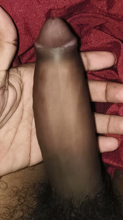 Sexual tension inside the lungi erect position