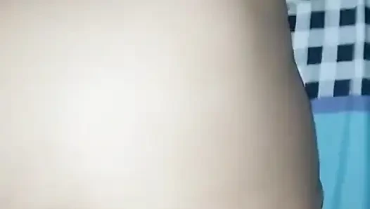 Eva fickt so viel, dass sie sie mit heißer milch badet