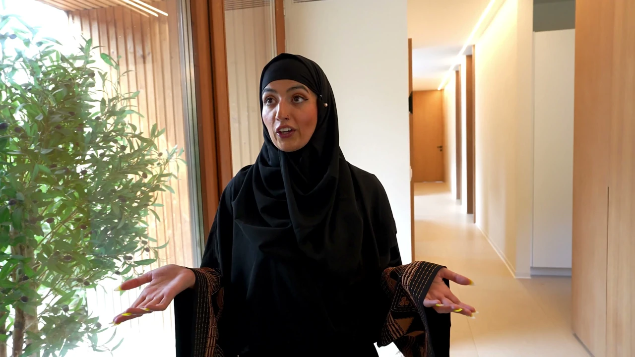 Muslim Aaliyah Yasin Gets Fucked by 4 Big Cocks