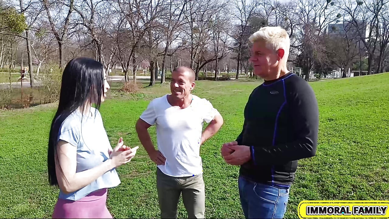 Big Natural Tits Bitch Didi Zerati Fucked in Public Park and Eats Man Ass