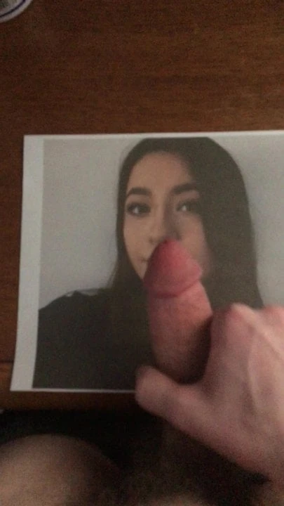 Cute white twitch streamer cum tributed