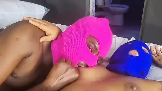 Ev tatmini ve iyi an için sadece emmede bana iyi mesaj at ve ayrıca sikiş ve gör