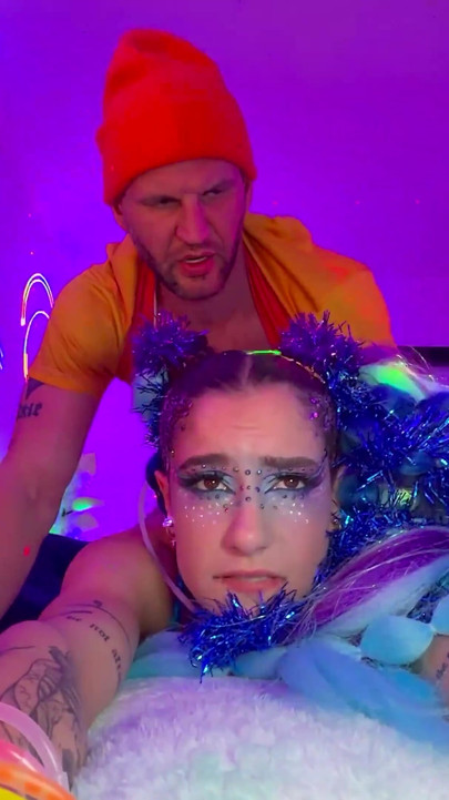 Rave Girl Madison Steel Spreads Her Legs for the Dj’s Dick!