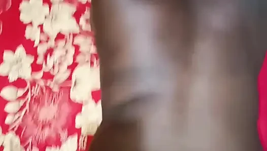 Joss'un büyük kalçalarını sikiyorum