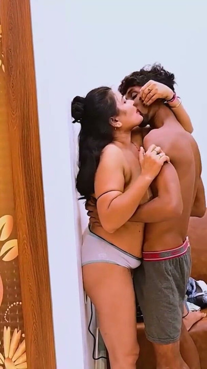 Bhabi’s the Perfect Size to get Fucked at DesiBang | Clip 1