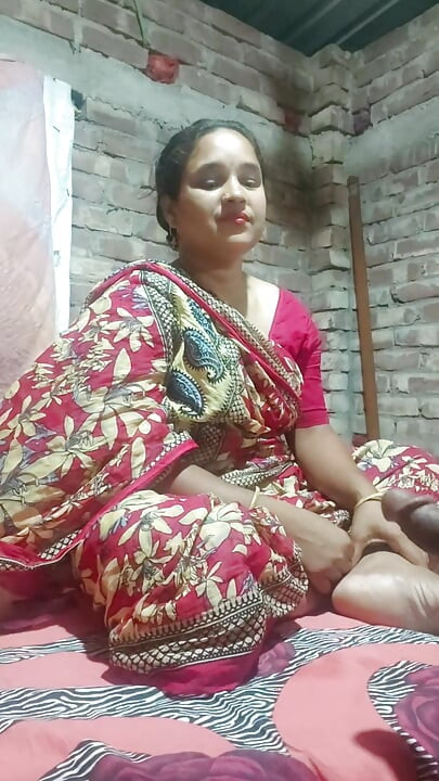 Tight Bhabhi in Saree Hard by Devar in Hindi