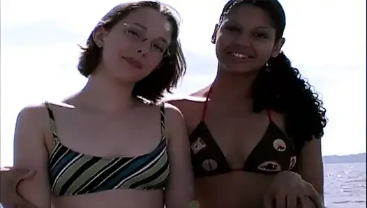 Vintage - seks threesome hot di kapal tahun 90-an
