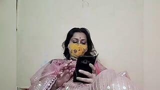 Madrastra tiene sexo a lo perrito con hijastro en el baño