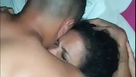 Istri panas disetubuhi tanpa henti oleh kekasihnya