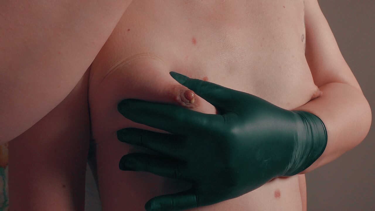 Hand Over Mouth Kitchen Ownership - Thick Stepmom Claims Skinny Stepdaughter in Gloves