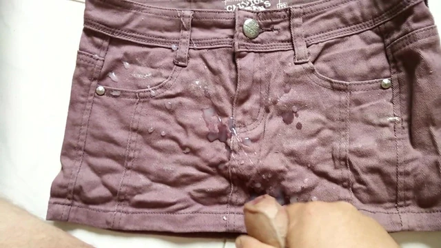 Cum pink miniskirt 3