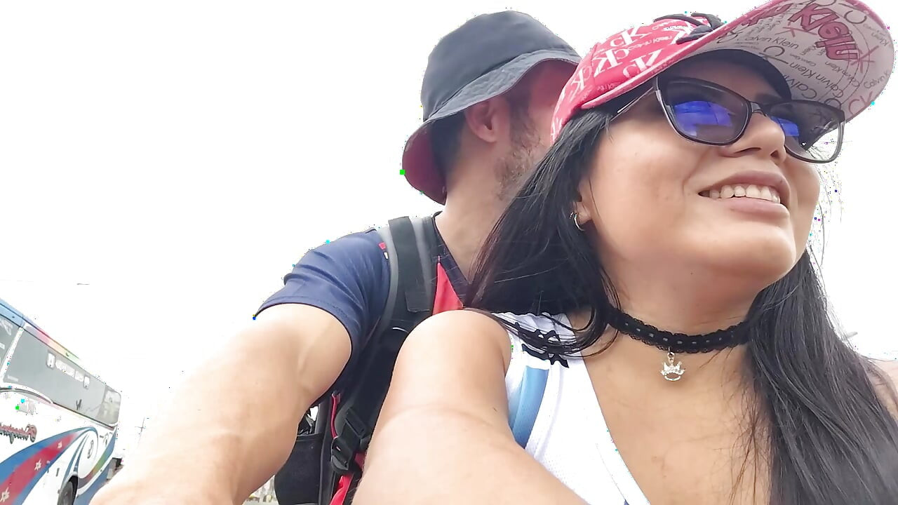 Spanish man has sex with an Argentinian woman who was walking alone on the street