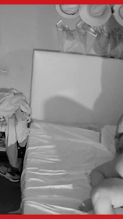 MATURE WOMAN SITS ON MY COCK AND DISAPPEARS IT | Clip 2
