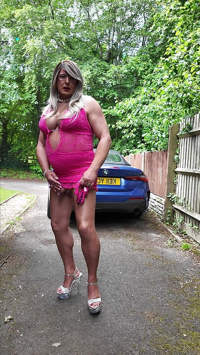 Sexy Crossdresser kellycd2022 in my pink dress and heels