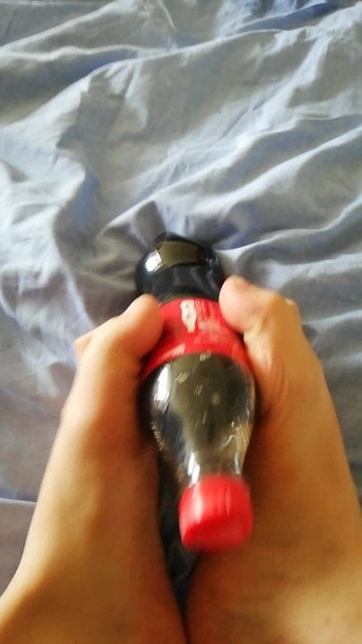 戏弄脚趾和脚底