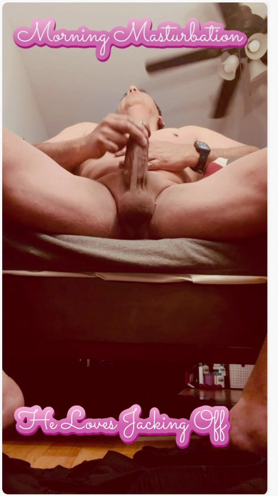 Morning jacking off from a compulsive masturbator