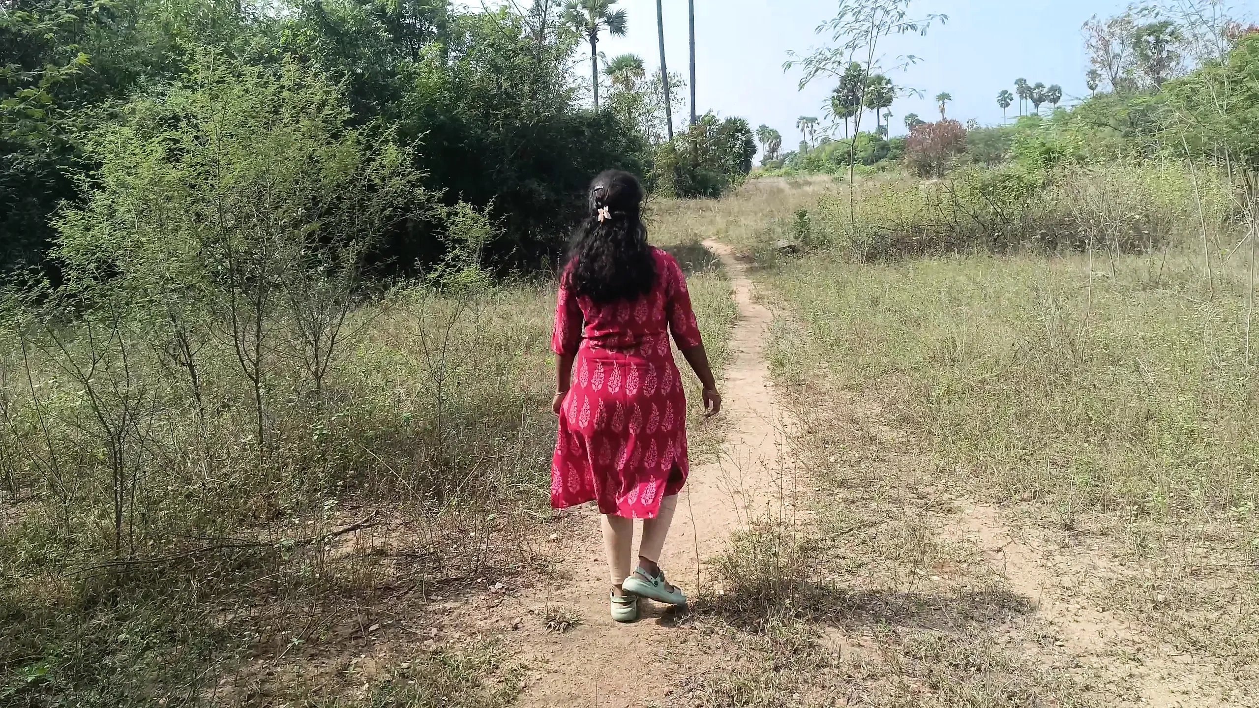 Housewife outdoor fuck