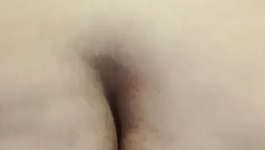 İri güzel kadın büyük siyah dildoya biniyor