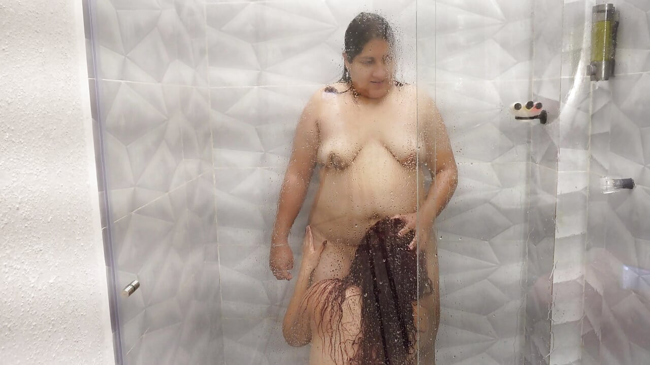 It wasn't the plan to record it but it discovered me and I didn't know that in the shower it feels very good
