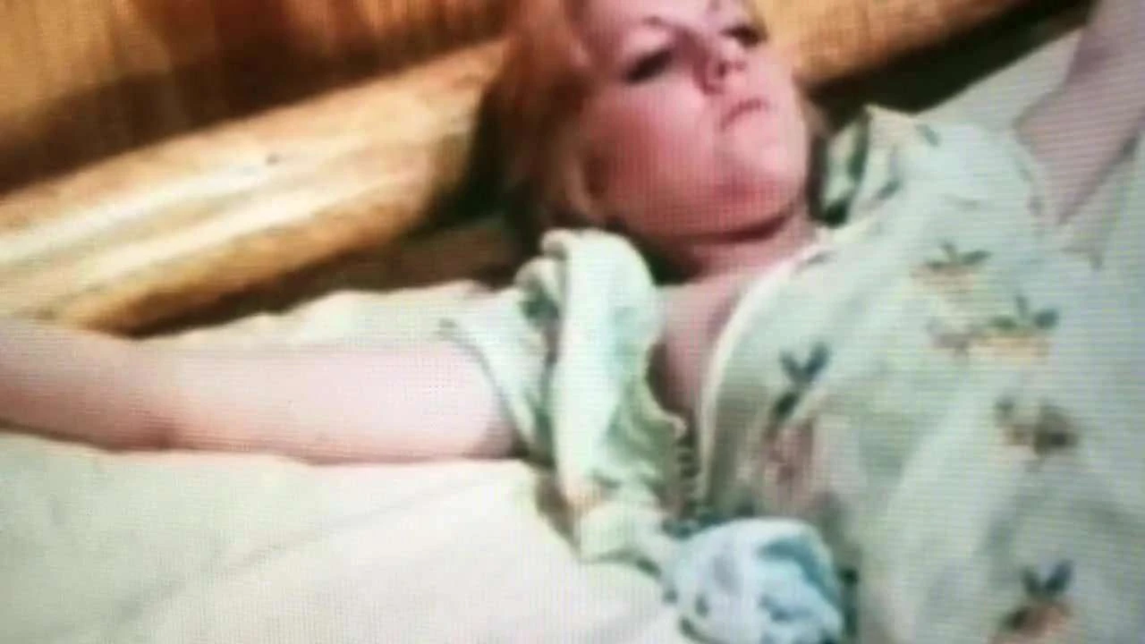 1976 escena anal