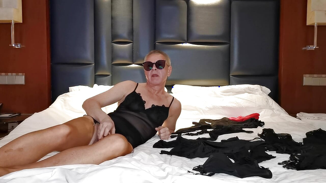 Nylon Slut Michelle Web Show From Beijing Hotel - Episode Ii