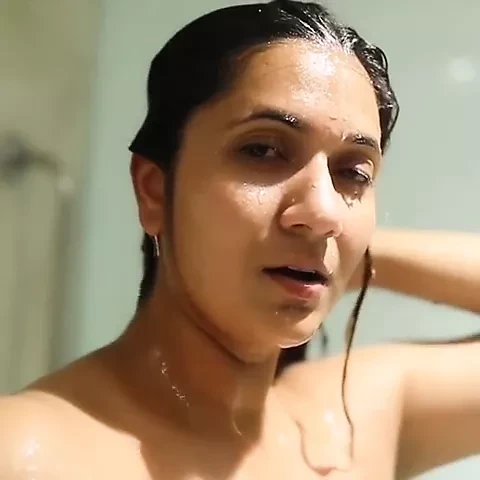 Pooja Laxmi Joshi Shower on Her, Fliz Movies