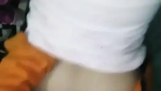 Kışın zengin afallarken sikişiyorum, öksürüğüm dinlenirken