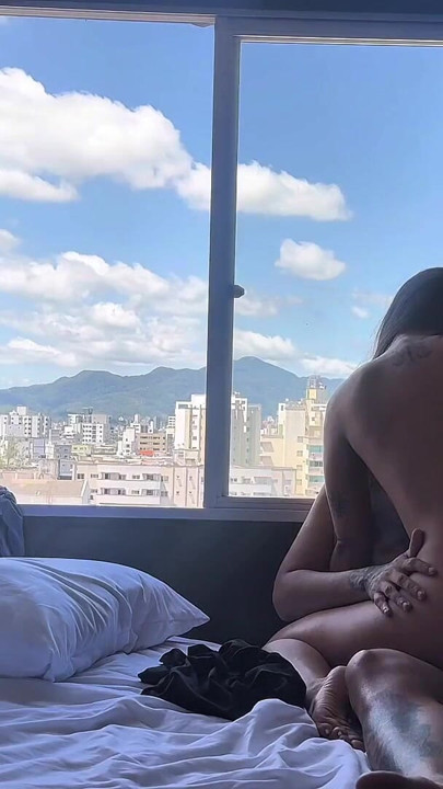 DECLARAÇÃO DE AMOR NO PAU DA 🤤 MORENA | Clipe 1