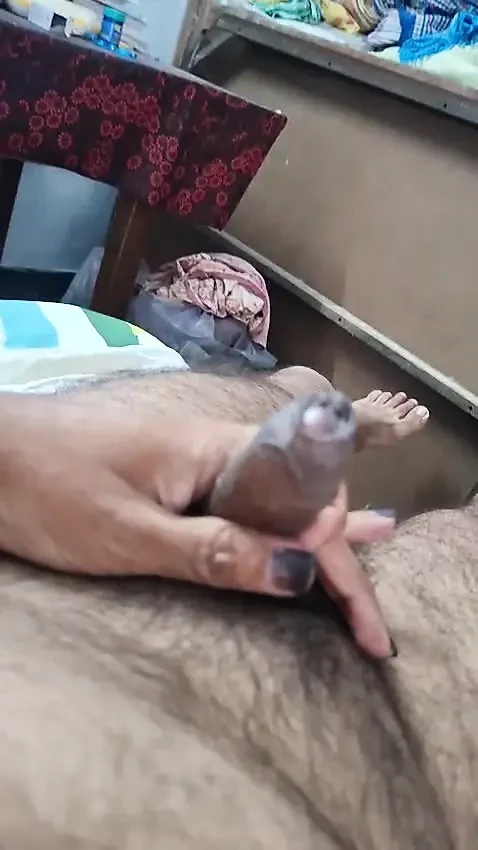 Cincin zakar berbulu... Pertunjukan percuma untuk pepek awak..