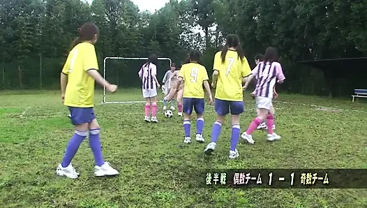 Memek berbulu gadis sepak bola Jepang dientot habis-habisan - sampai dicrot di dalam banyak banget!