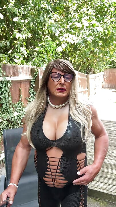 Sexy Crossdresser kellycd2022 in black pvc catsuit and heels