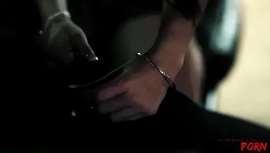 Jess West ve Tiffany Kingston deneyimli orta yaşlı seksi kadınlar