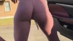 skin tight leggings booty shake
