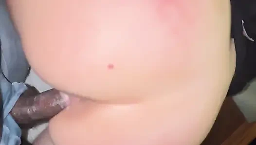 Kontol hitam besar cowok ini dicrot di dalam