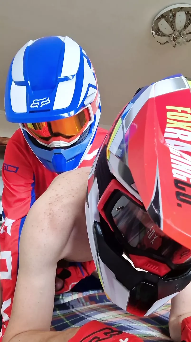 Guy in motocross outfit cum inside me feat. Sneakersmax98, GearMax ...