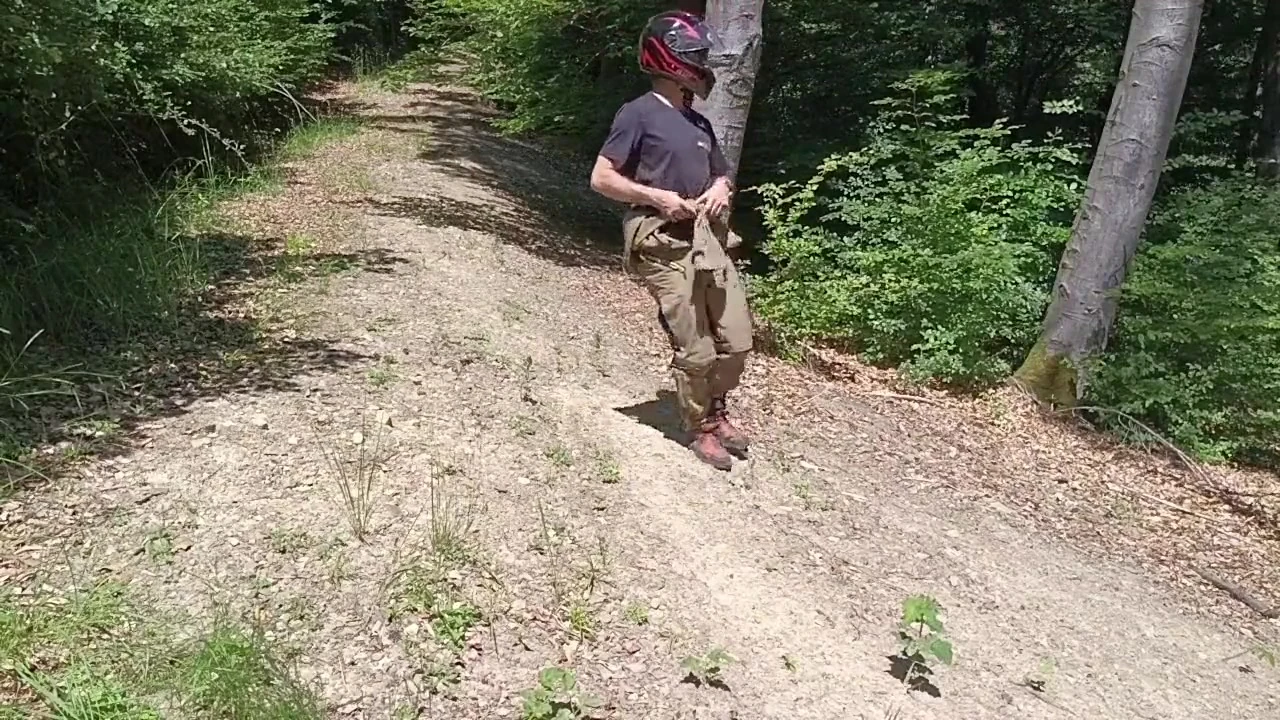 In Sight of the Road Rough Fap with Cumshot on Belly