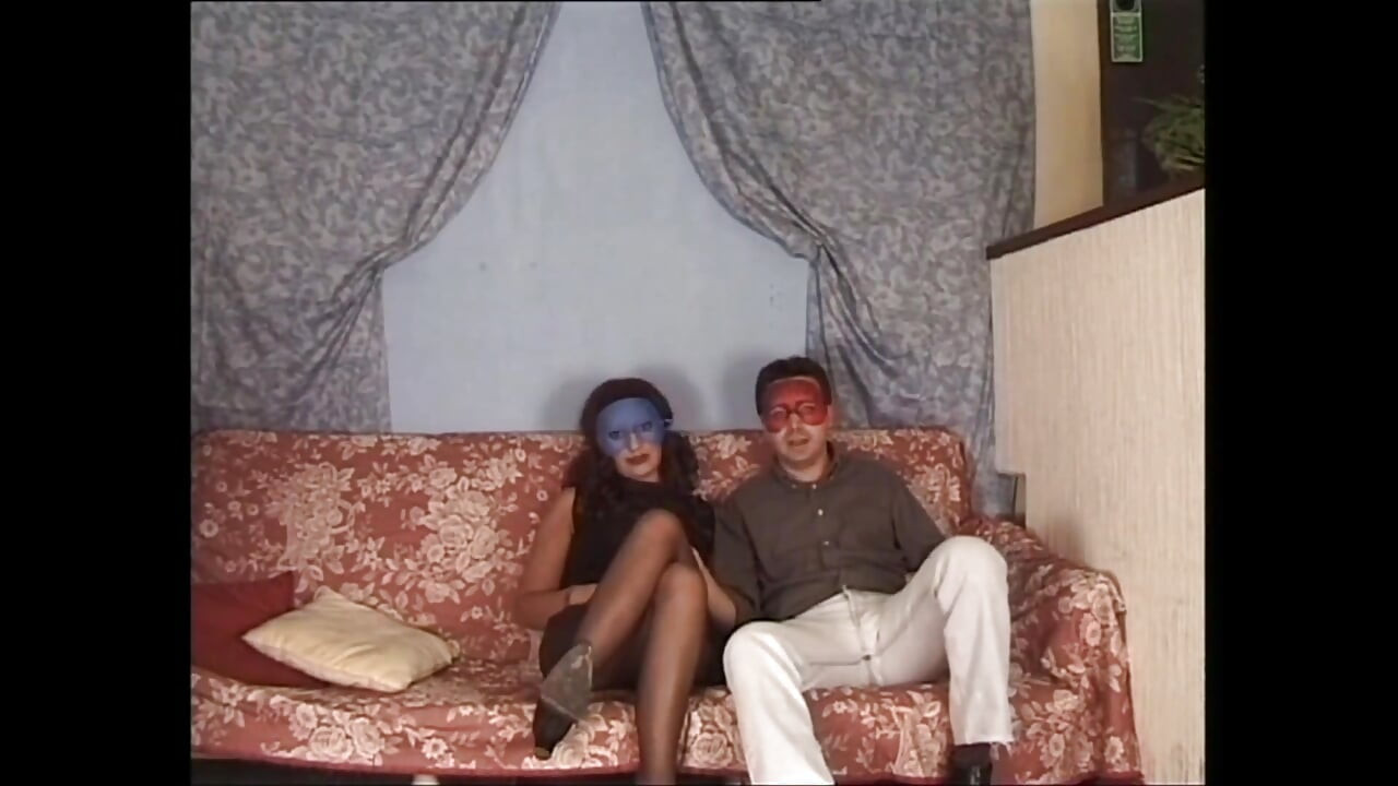 Pantat bahenol tante seksi dengan toket besar dan memek berbulu dientot habis-habisan sampai dicrot di dalam sama kontol besar