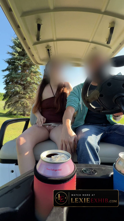 Flashing my pussy on the Golf Course