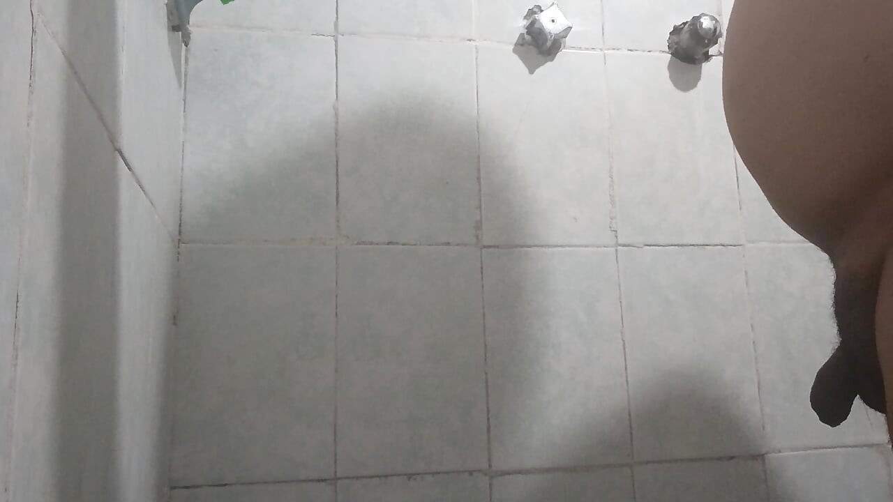 I'm having a great time masturbating in the shower while I'm bathing in nice, warm water