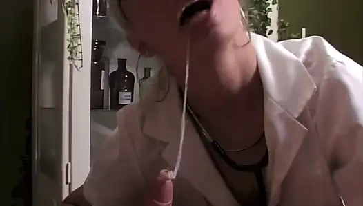 Врач Знает, Как Лечить Пациента