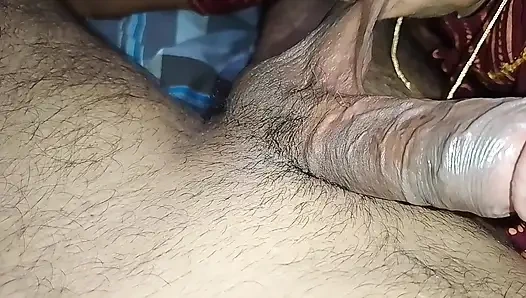 Gadis desa India nyepong suaminya