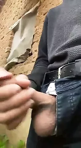 Turk Trabzonlu Erkek Sokakta Bosaliyor
