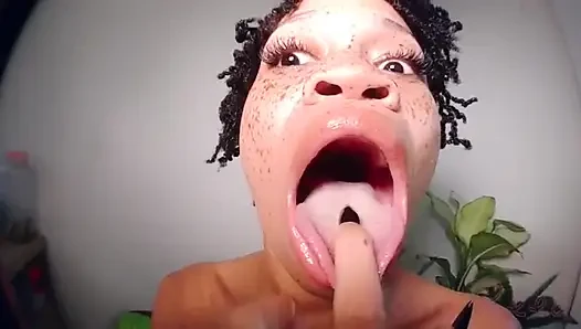 Seksi ağzımla oynuyorum (standart tanım)