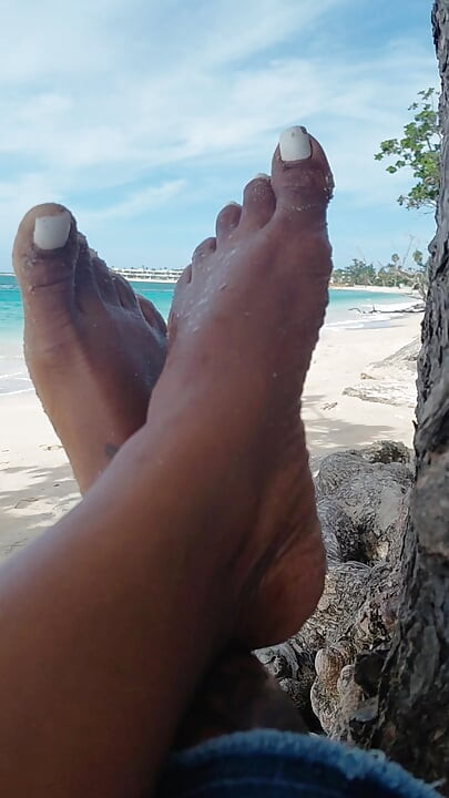 Salty Sandy Feet n Soles