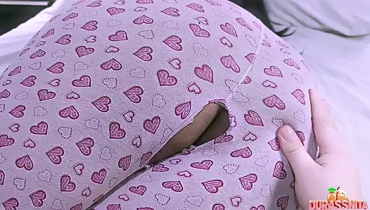 Aku tidak punya piyama saudara laki-laki lain mengapa kau menembusku? Jangan masuk ke dalam!